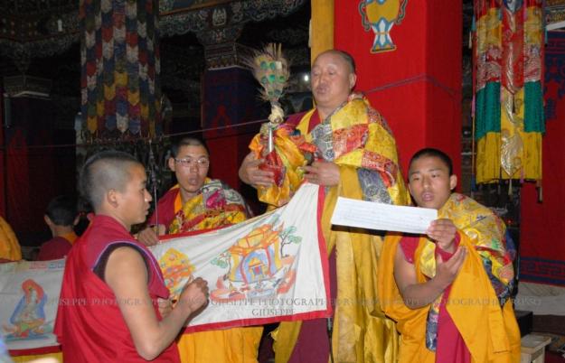 La “Puja”, funzione religiosa di rito buddista